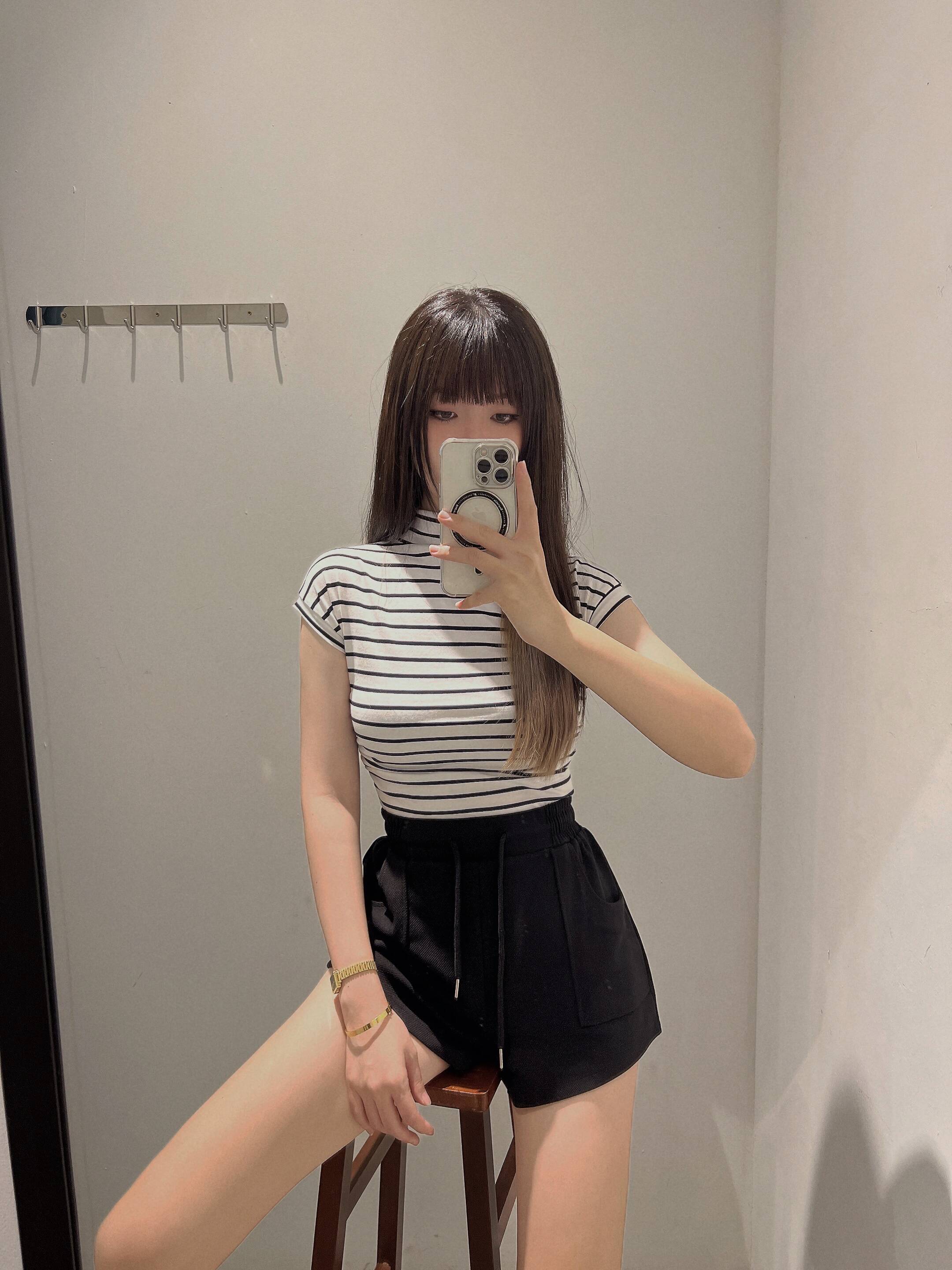 半高领出袖线条内搭 | Ninestudio.9