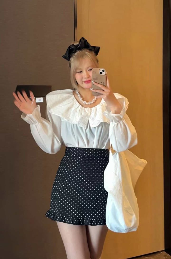 Ninestudio.9 | 木耳边小波点短裙