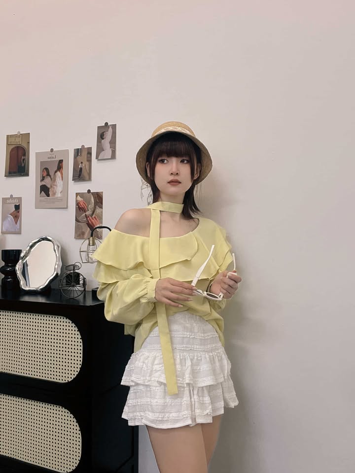 Ninestudio.9 | 甜美系荷叶边上衣